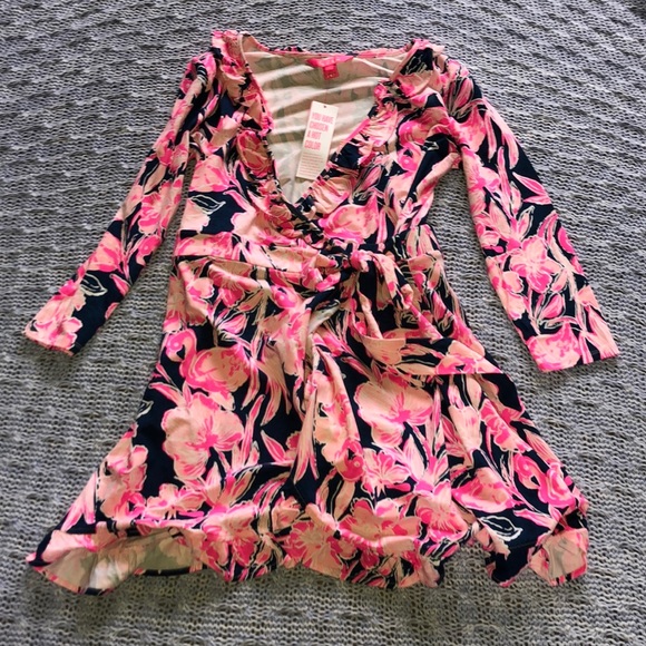 Lilly Pulitzer Pants - Lilly Pulitzer Jessalynne Romper in navy and pink